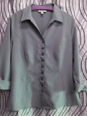 GRAY no iron button down shirt